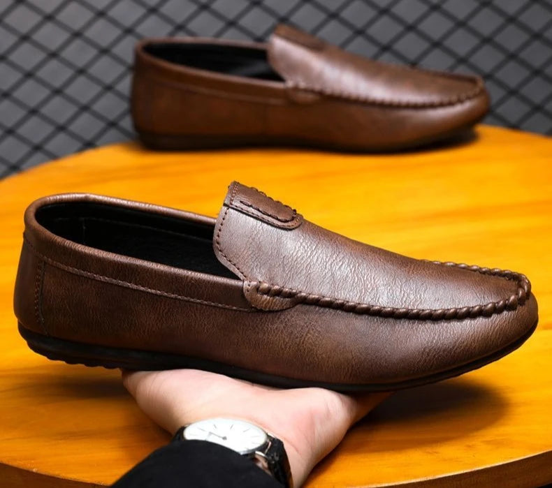 Round Toe Soft Flat Men's Leather Shoes High Quality Fashion Comfortable Designer 2025 Legitimate Luxury Sale Male Casual Shoe