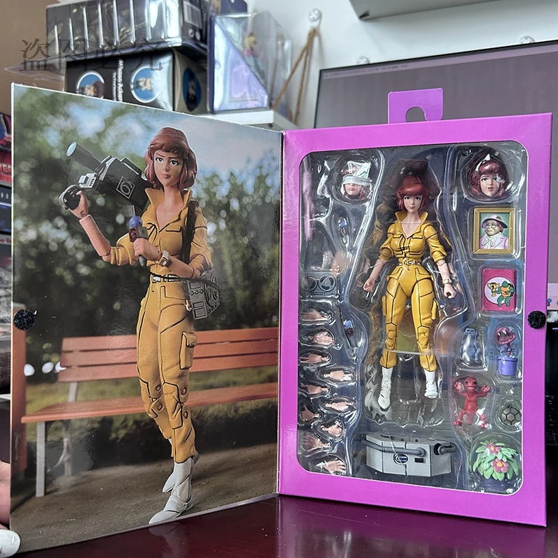 NECA Version 2.0 Yellow Clothes Female Reporter Action Figurine GK Statue Collection Model Toys Christmas Gift