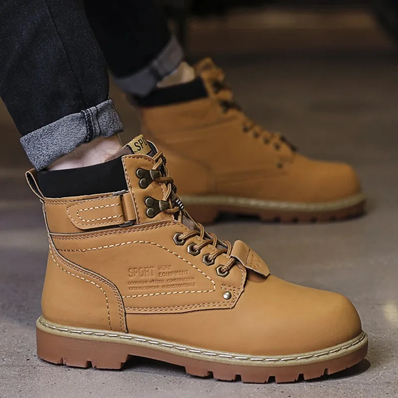 High Quality Boots for Men Classical Outdoor Casual Comfortable Walking Shoes High-top Non-slip Snow Boots Men Botas Para Hombre