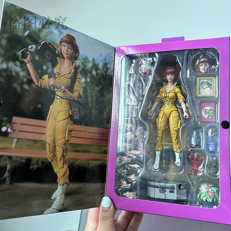 NECA Version 2.0 Yellow Clothes Female Reporter Action Figurine GK Statue Collection Model Toys Christmas Gift