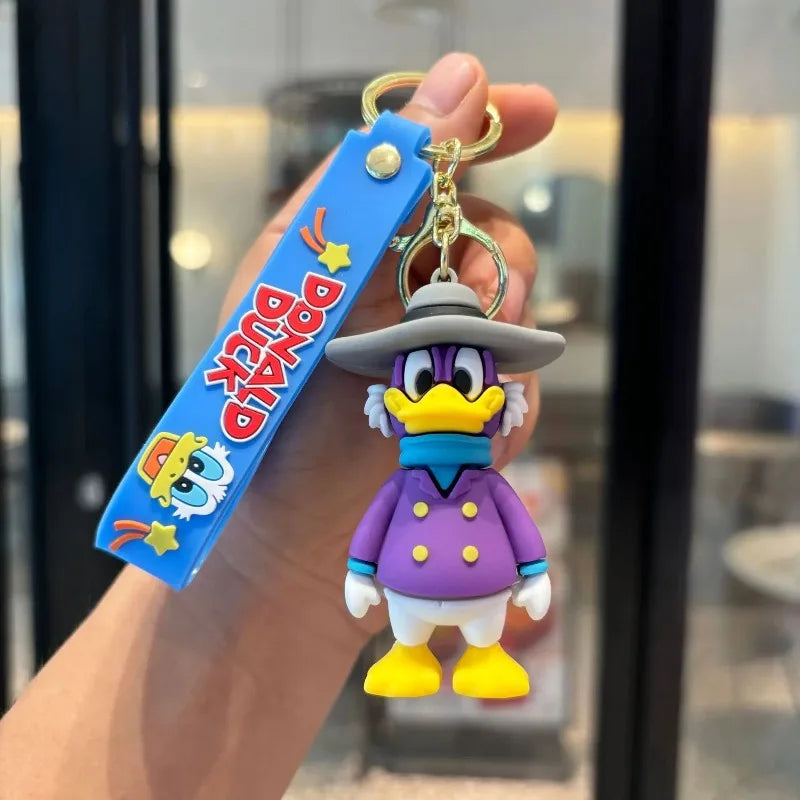 New classic cartoon Donald Duck Daisy keychain cute Disney cartoon character keychain pendant ornaments car keychain