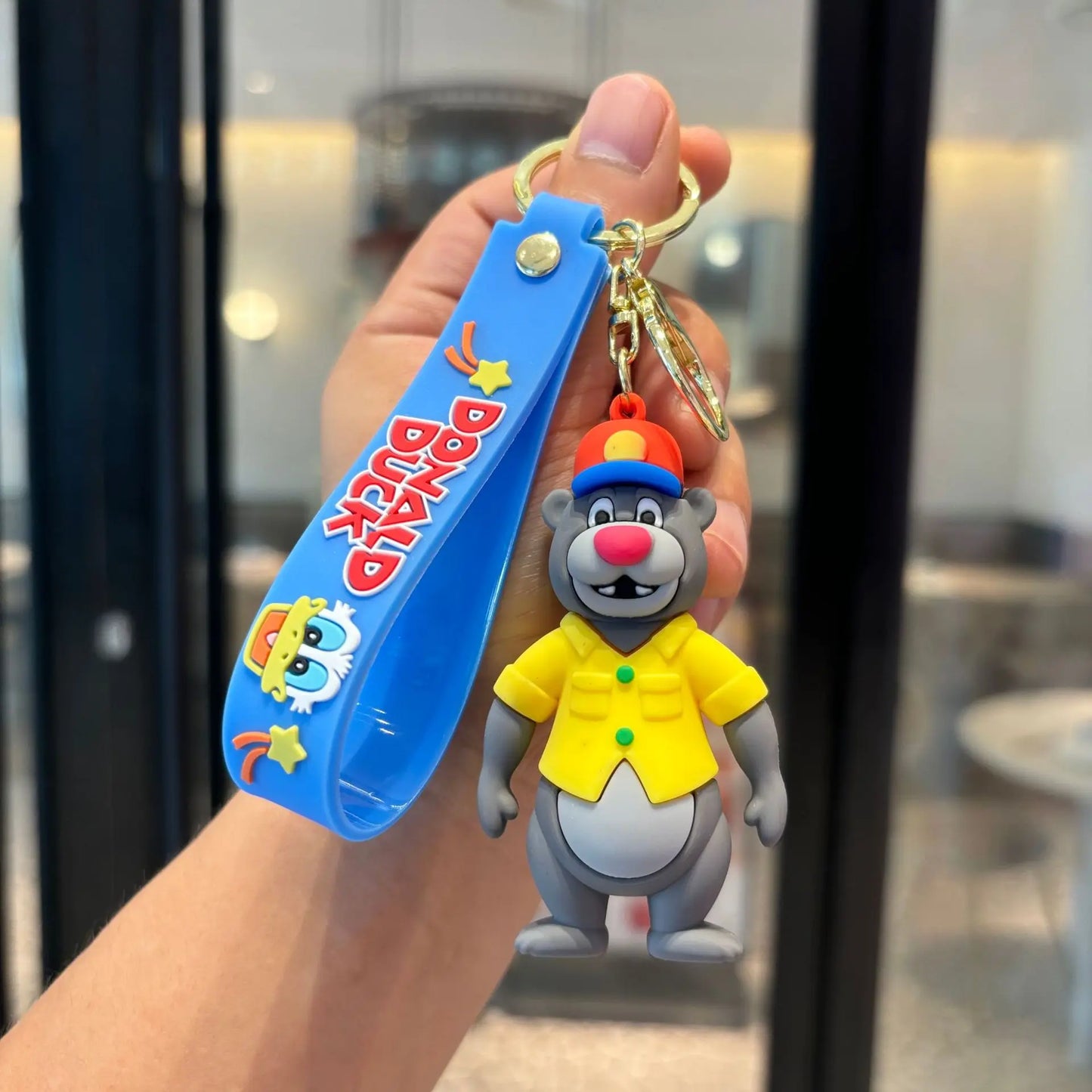 New classic cartoon Donald Duck Daisy keychain cute Disney cartoon character keychain pendant ornaments car keychain