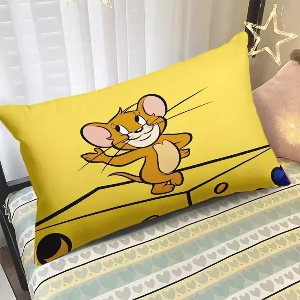 Tom and Jerry hug pillowcase surrounding cartoon Tom and Jerry long pillowcase sofa pillowcase children's holiday gift