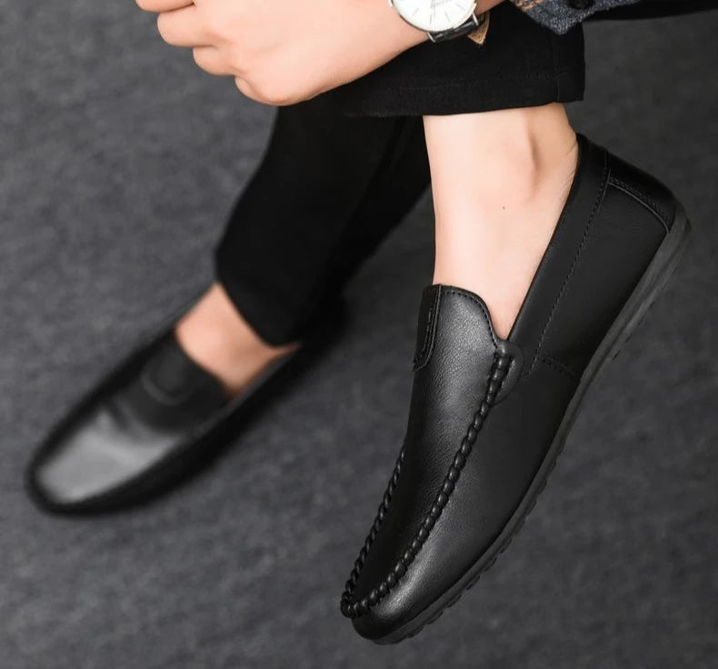 Round Toe Soft Flat Men's Leather Shoes High Quality Fashion Comfortable Designer 2025 Legitimate Luxury Sale Male Casual Shoe