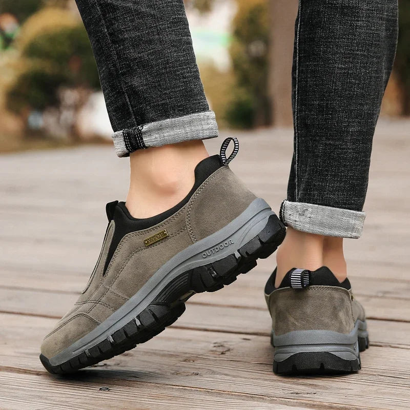Outdoor Shoe Men Sneakers Sping Slip On Casual Men Shoes Breathable Suede Leather Shoe Anti-skid Walking Shoe Hot Sale Footwear