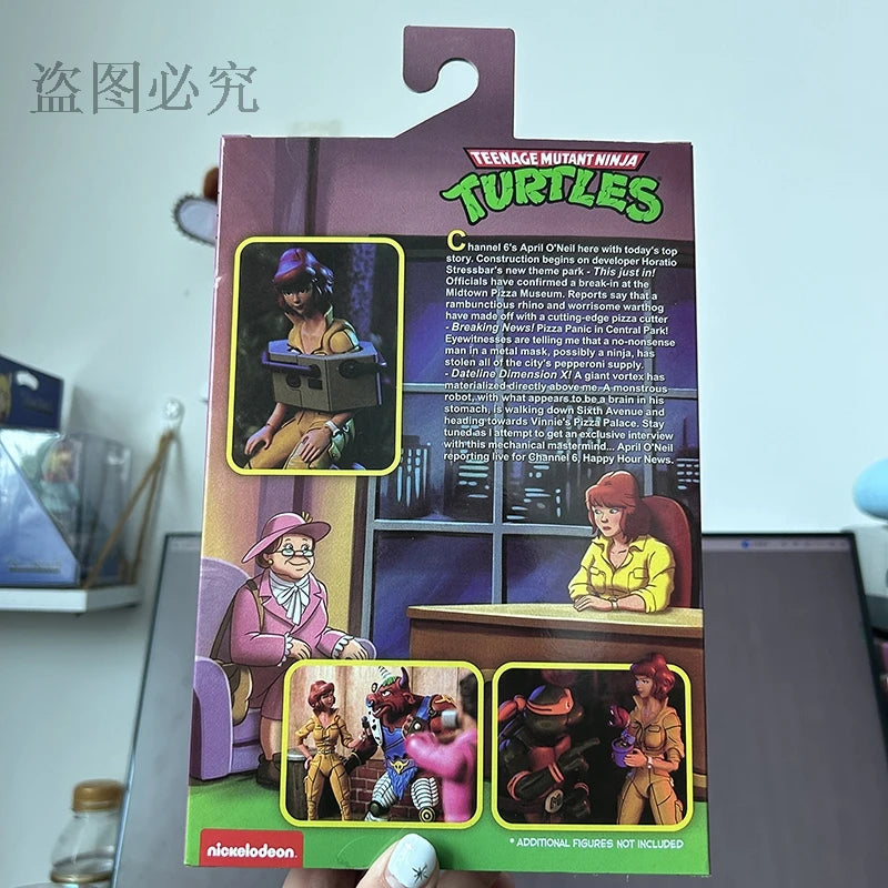 NECA Version 2.0 Yellow Clothes Female Reporter Action Figurine GK Statue Collection Model Toys Christmas Gift