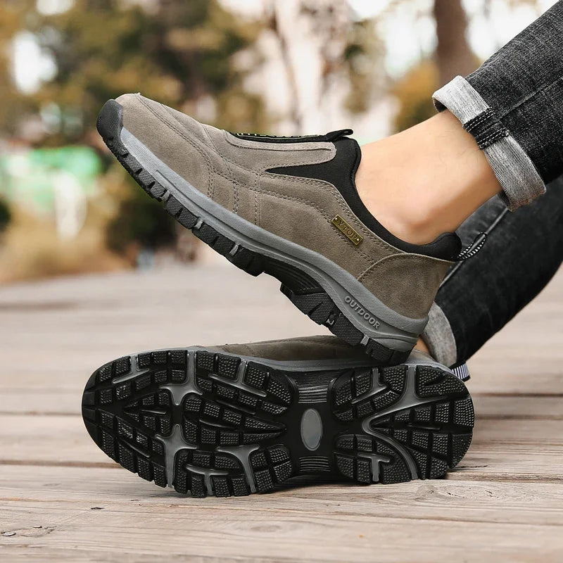 Outdoor Shoe Men Sneakers Sping Slip On Casual Men Shoes Breathable Suede Leather Shoe Anti-skid Walking Shoe Hot Sale Footwear