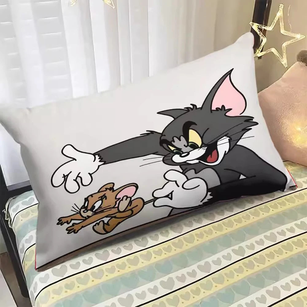 Tom and Jerry hug pillowcase surrounding cartoon Tom and Jerry long pillowcase sofa pillowcase children's holiday gift