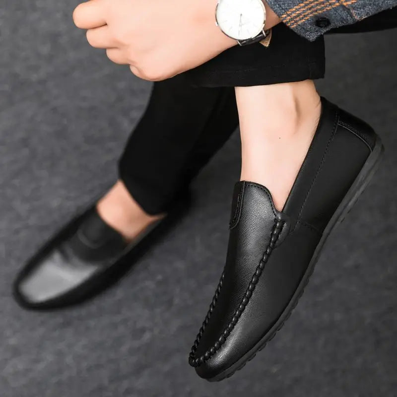 Round Toe Soft Flat Men's Leather Shoes High Quality Fashion Comfortable Designer 2025 Legitimate Luxury Sale Male Casual Shoe