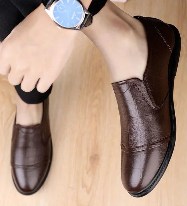 Social Shoe Male Spring Autumn Brown Men's Formal Shoes Round Toe Black Official Leather Casual Cowhide Footwear Clothing Office