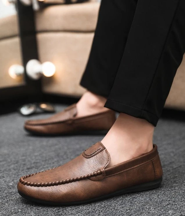 Round Toe Soft Flat Men's Leather Shoes High Quality Fashion Comfortable Designer 2025 Legitimate Luxury Sale Male Casual Shoe