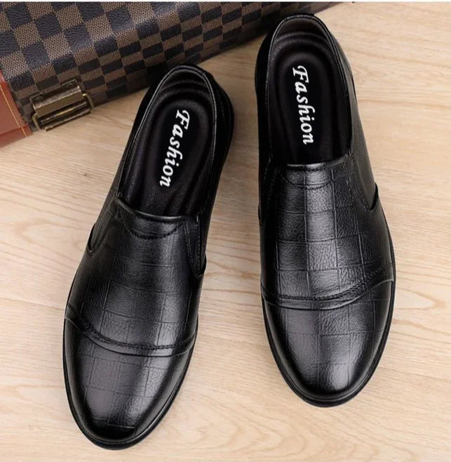 Social Shoe Male Spring Autumn Brown Men's Formal Shoes Round Toe Black Official Leather Casual Cowhide Footwear Clothing Office