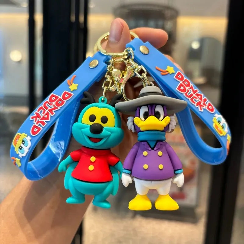 New classic cartoon Donald Duck Daisy keychain cute Disney cartoon character keychain pendant ornaments car keychain