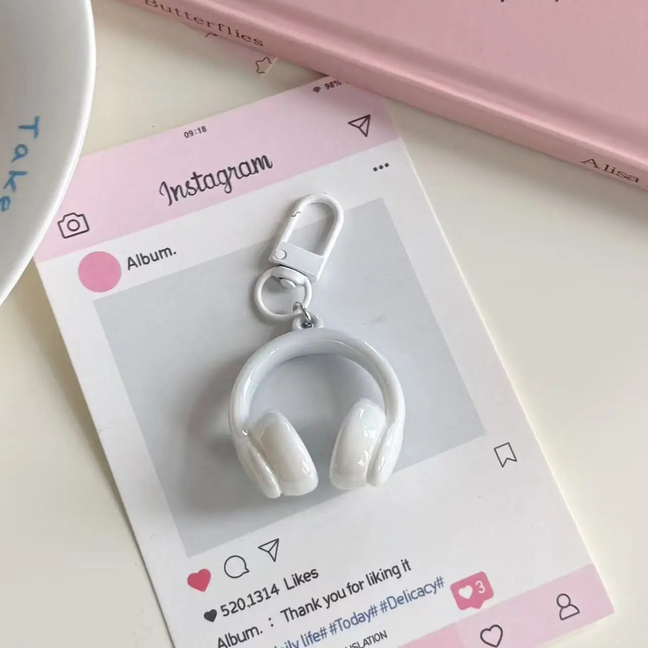 Cute Creative 3D Earphones Pendant Keychain Mobile Phone Chain Earphone Charm Backpack Hanging Decoration Accessories Gifts