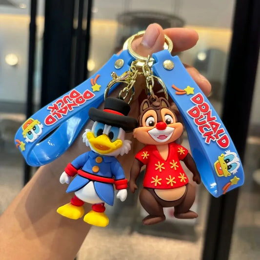 New classic cartoon Donald Duck Daisy keychain cute Disney cartoon character keychain pendant ornaments car keychain