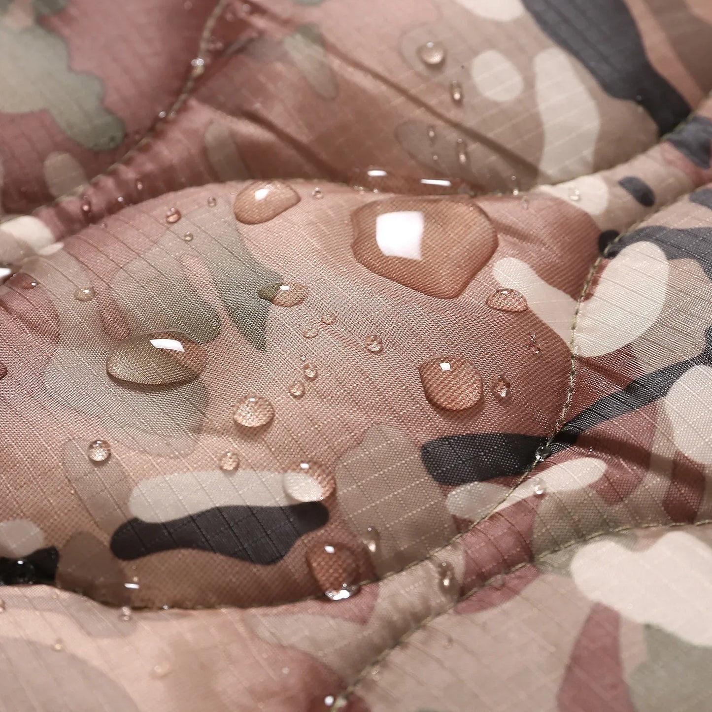Tactical  Camping Blanket Outdoor Emergency Folding Camouflage Quilt Nap Blanket Suitable for Camping Shooting Hunting Mat