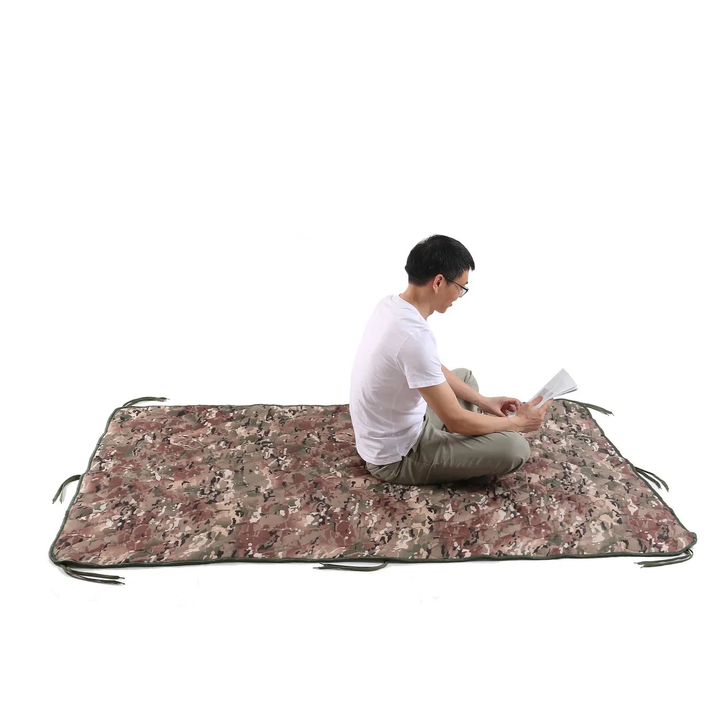 Tactical  Camping Blanket Outdoor Emergency Folding Camouflage Quilt Nap Blanket Suitable for Camping Shooting Hunting Mat